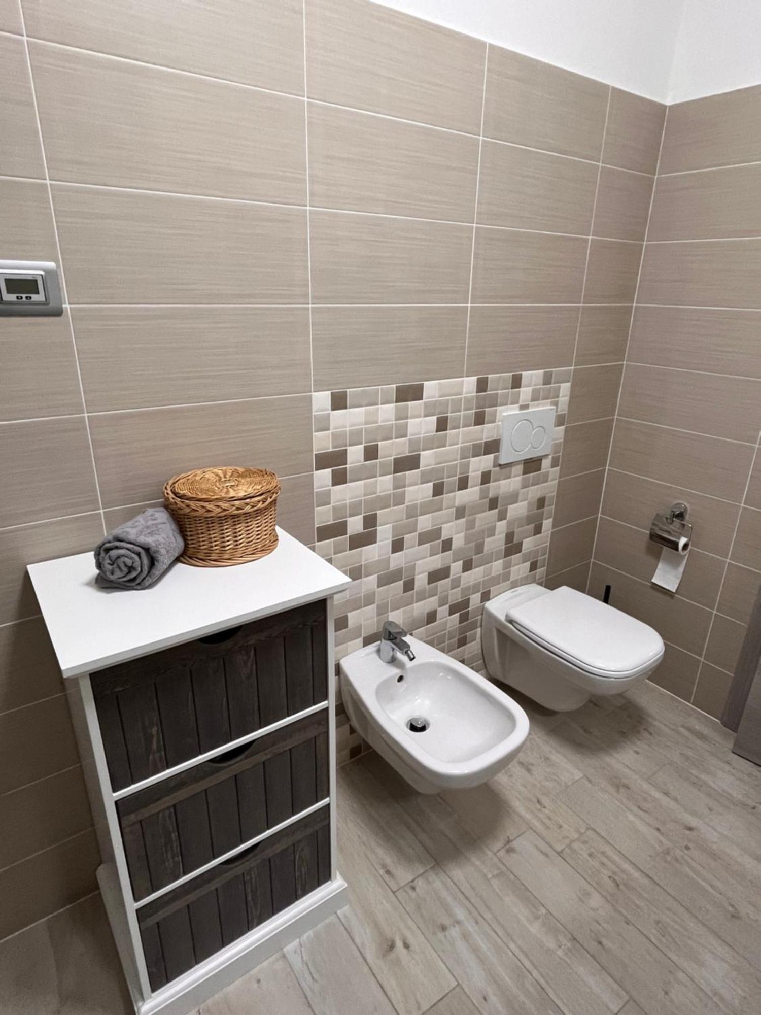 Casa Mario Apartment Riva del Garda Bagian luar foto
